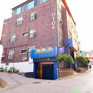 Hostal Oyo Myeongdong 5, Seúl